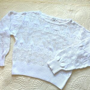 White crocheted sweater, semi cropped. Juniors size S